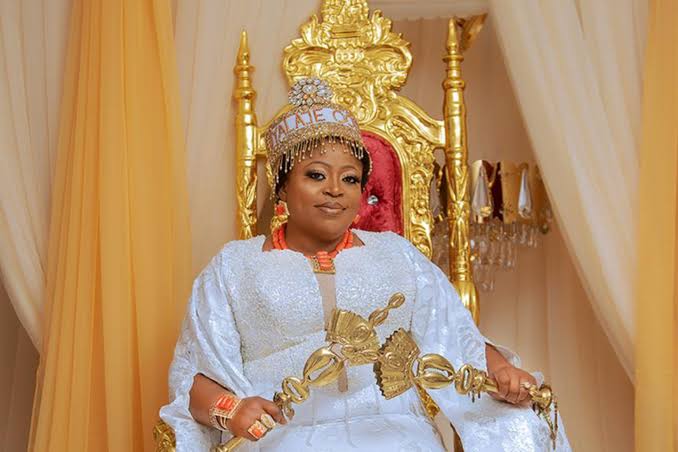 Ilesha Residents Praise Princess Toyin Kolade Over Massive Support For Less Privileged